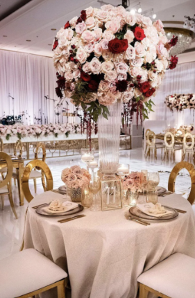 Custom Modern Minimalist Coffee Table Solutions Provider: Coordinating Luxury Lounge Furniture with Silk Florals 1 Minimalist Coffee Table with Silk Florals for Commercial Lounges