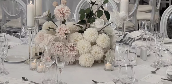 Global Leading Wedding Decorations Factory Showcases: Redefining Luxury Stage Backdrops at RomeSposa Exhibition 1 Global Leading Wedding Decorations Factory