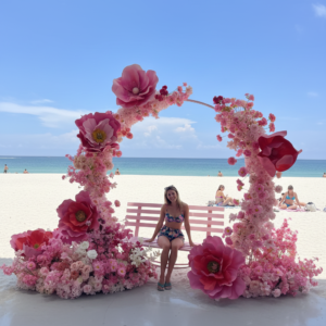 Customizable Internet Celebrity Check-in Chairs Different Colors Art Deco Iron Silk Flower Pattern for Weddings Outdoor Parks