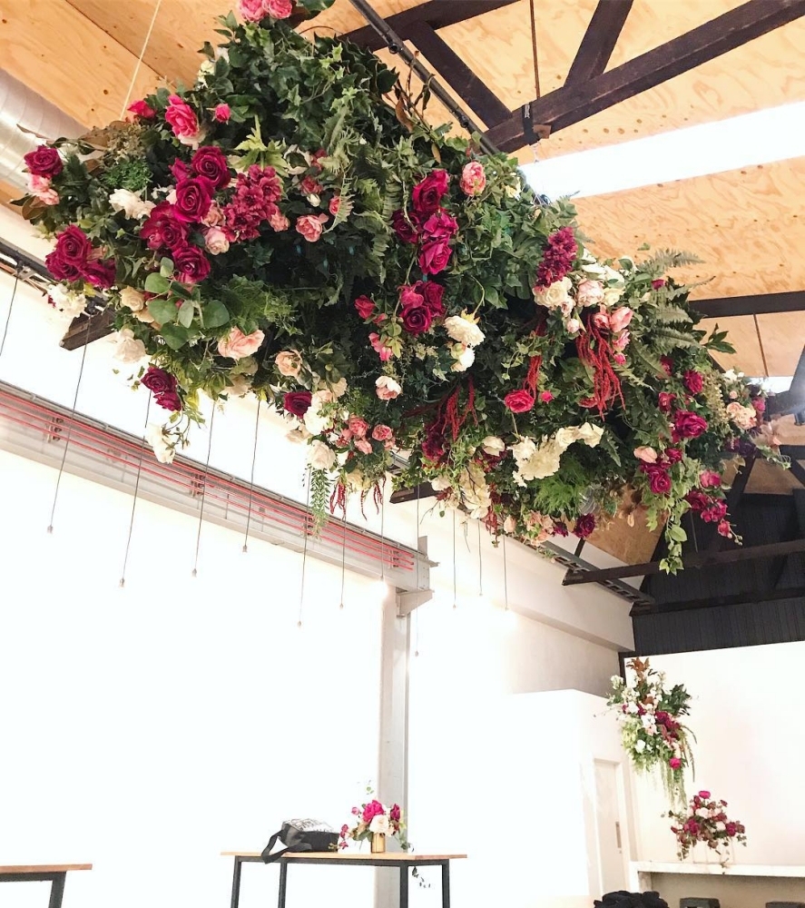 Wholesale Artificial Wedding Flowers | Yongnuo Flower - Custom Floral Arrangement Supplier Professional wholesale supplier of handmade artificial flower wall, wedding ceiling floral arrangement, table centerpieces & floral wreaths. Custom wedding event artificial flowers, bulk discount, worldwide shipping available. Contact us for catalog & quotation.